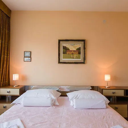 Apartmán Komfortables Nur 200 Meter Zum Sandstrand Mit Meerblick, Liegewiese, Grill