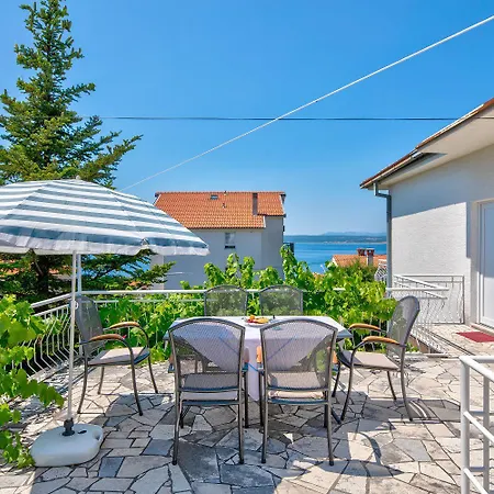Apartmán Komfortables Nur 200 Meter Zum Sandstrand Mit Meerblick, Liegewiese, Grill Crikvenica