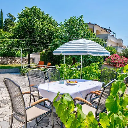 Apartmán Komfortables Nur 200 Meter Zum Sandstrand Mit Meerblick, Liegewiese, Grill