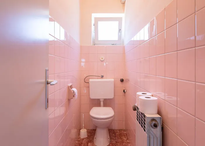 Komfortables Nur 200 Meter Zum Sandstrand Mit Meerblick, Liegewiese, Grill *