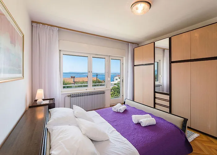 Komfortables Nur 200 Meter Zum Sandstrand Mit Meerblick, Liegewiese, Grill Lägenhet